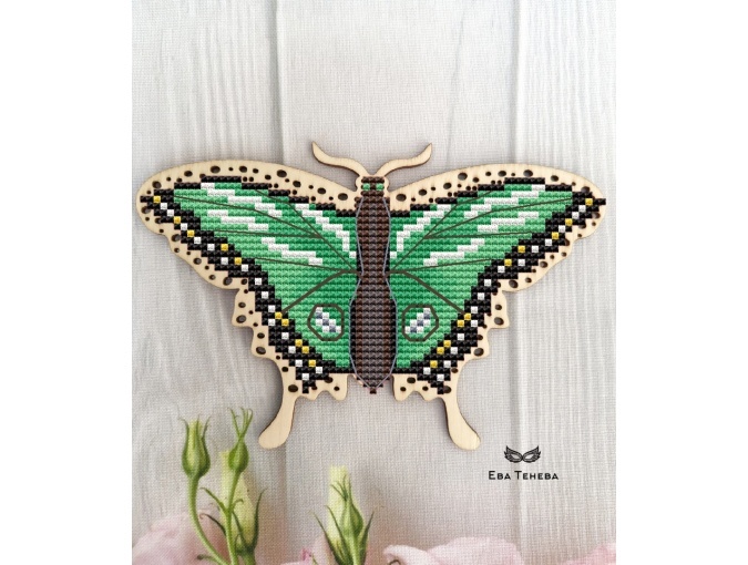 Butterfly. Emerald Cross Stitch Pattern фото 1