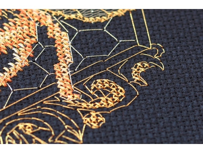 Golden Bee Cross Stitch Kit фото 5