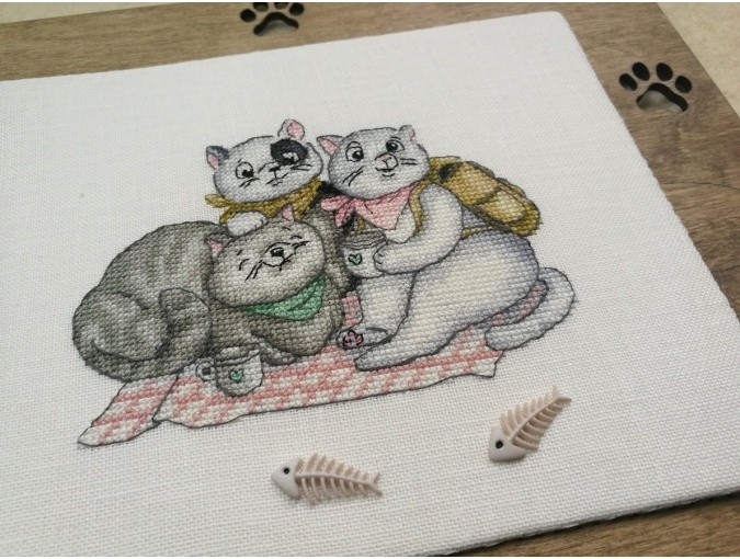 Three Cats on a Blanket Cross Stitch Pattern фото 3