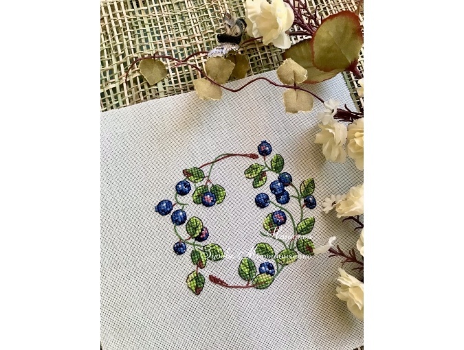 Blueberry Wreath Cross Stitch Pattern фото 5