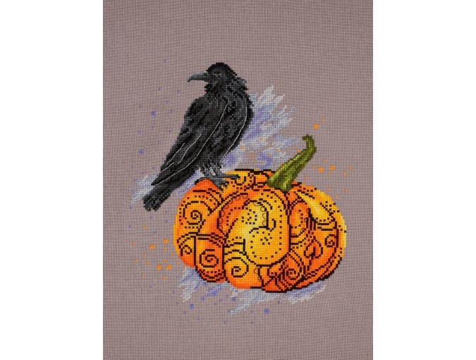 Raven on a Pumpkin Cross Stitch Pattern фото 2