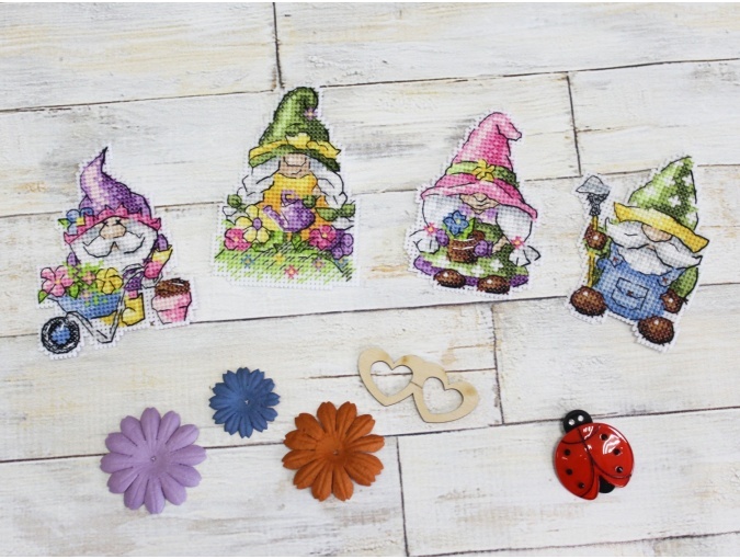 Garden Gnomes  Magnets Cross Stitch Kit фото 2