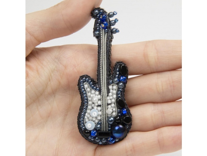 Guitar Brooch Embroidery Kit фото 2