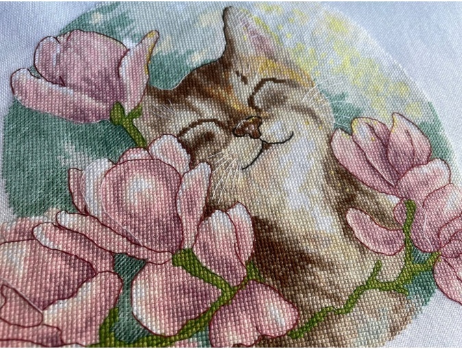 Cat in Magnolias Cross Stitch Pattern фото 7