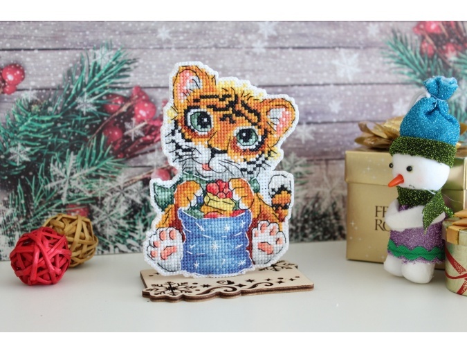 Christmas Decoration. Tiger Cub Cross Stitch Kit фото 2
