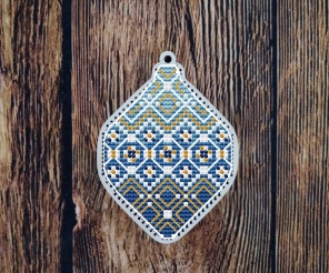 Christmas Bauble. Winter Fairy Tale Cross Stitch Pattern