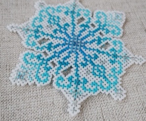 Snowflake of Happiness Cross Stitch Pattern