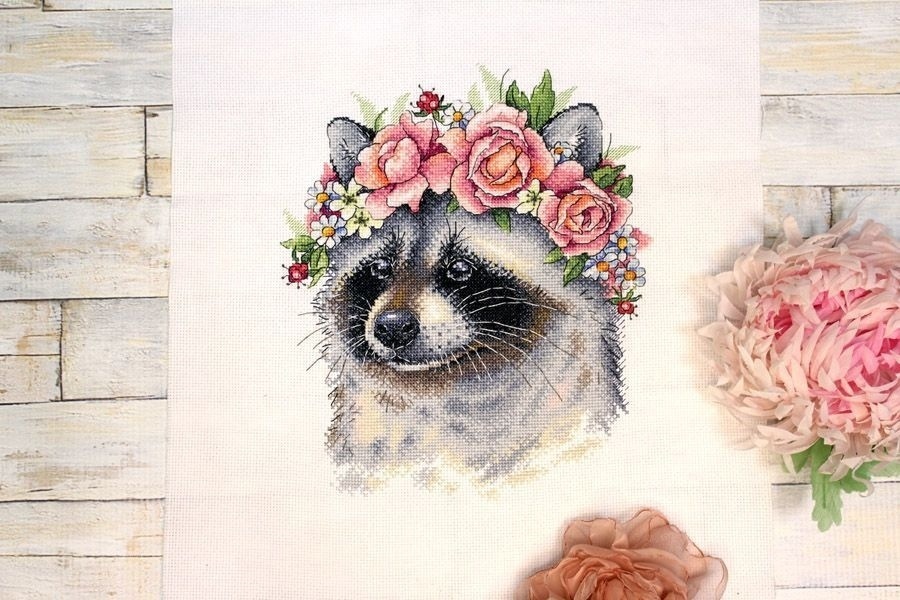 Adorable Raccoon Cross Stitch Kit фото 4