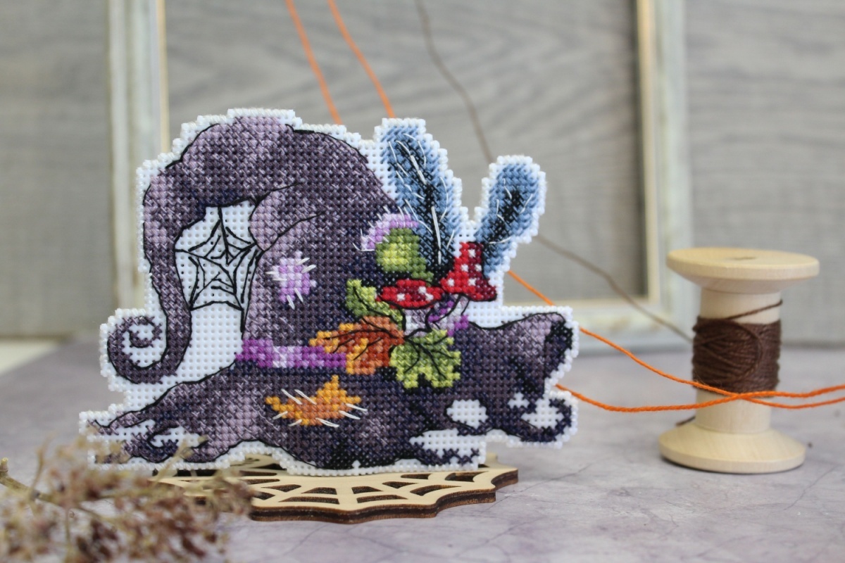 Witch Hat Cross Stitch Kit фото 3