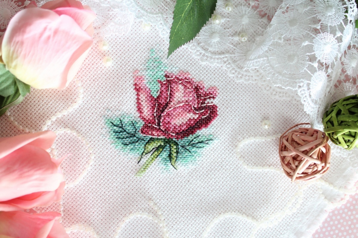 Rose Cross Stitch Kit фото 3