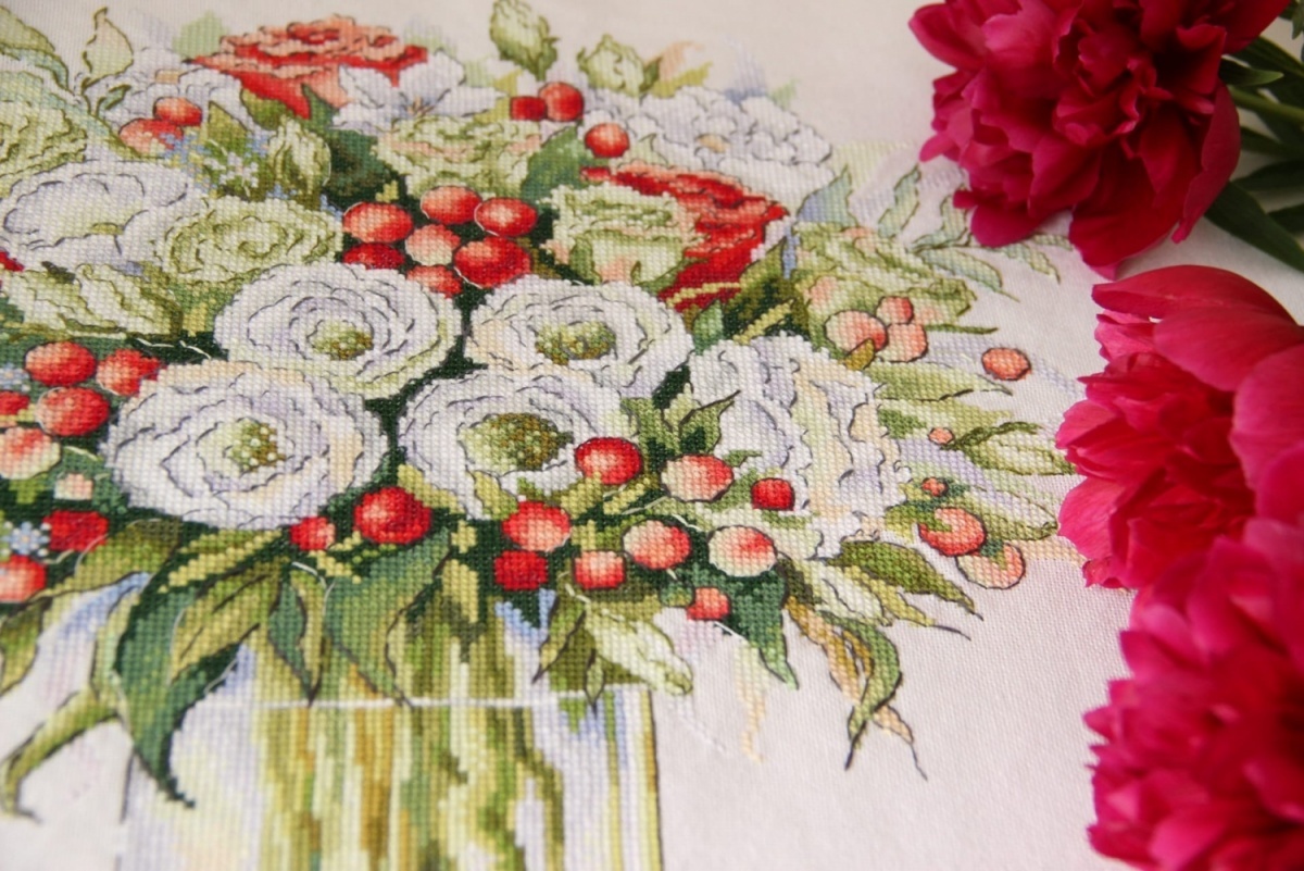 Scarlet Bouquet Cross Stitch Pattern фото 7