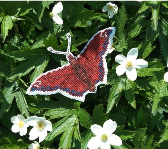 Butterfly Nymphalis Antiopa Cross Stitch Pattern фото 2