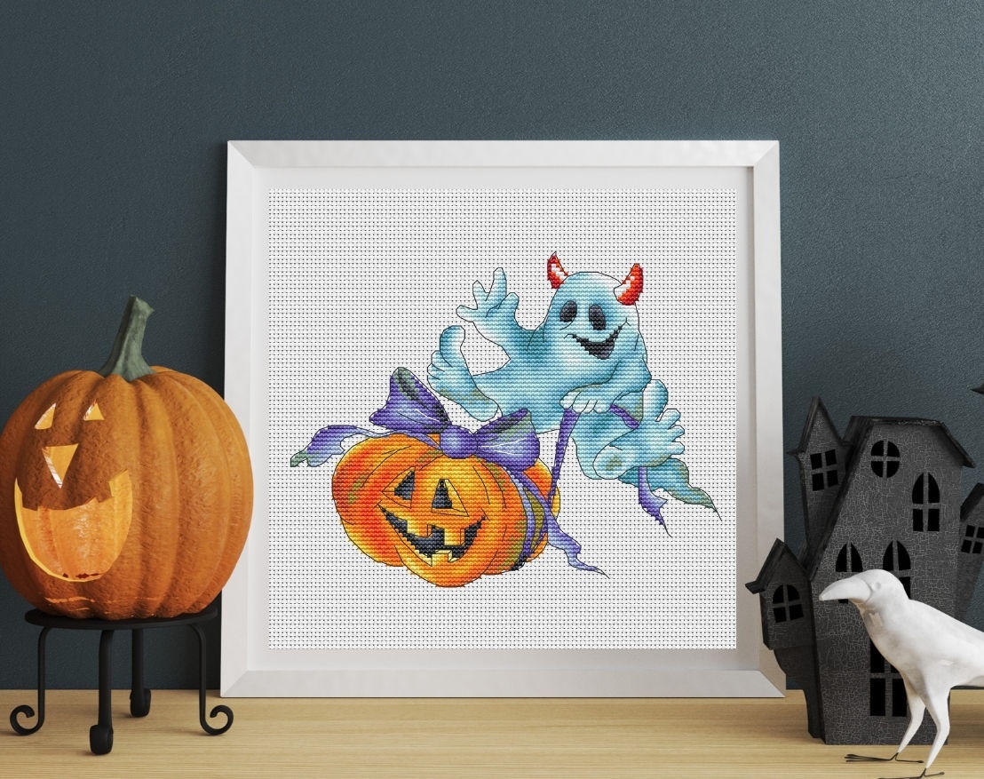 Halloween Ghost with Pumpkin Cross Stitch Pattern фото 1