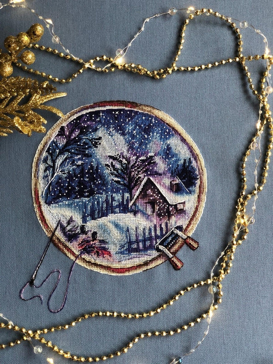 Winter in Embroidery Hoops Cross Stitch Pattern фото 3