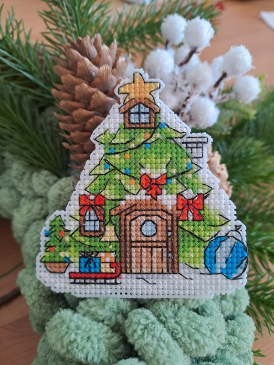 Christmas Tree House Cross Stitch Chart фото 3