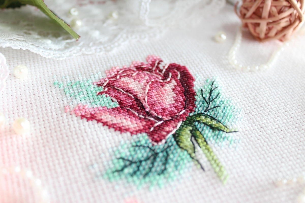 Rose Cross Stitch Kit фото 2