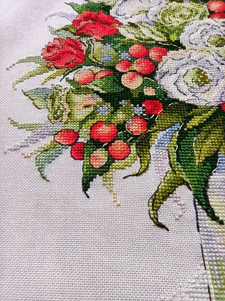 Scarlet Bouquet Cross Stitch Pattern фото 18