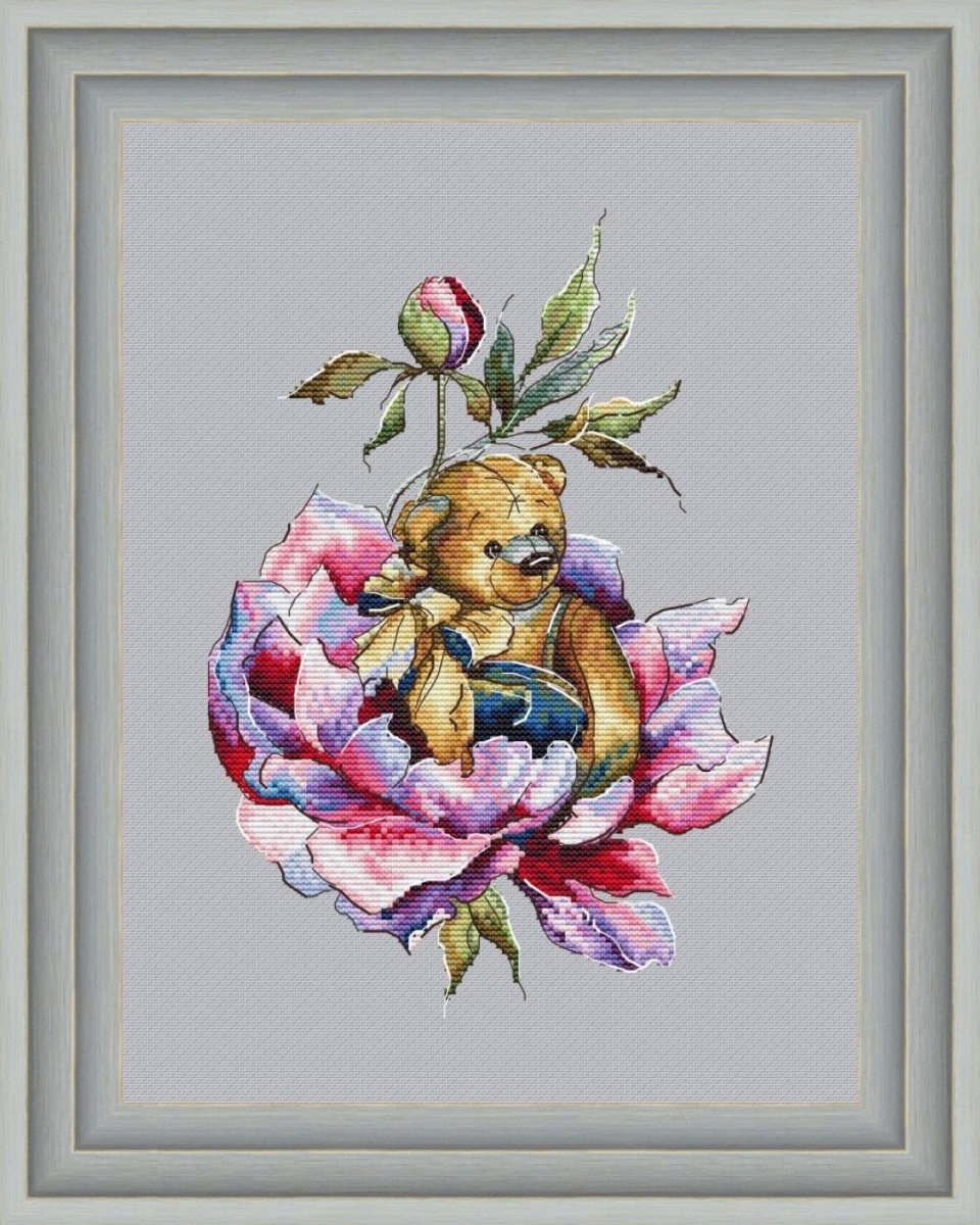 Teddy Bear and Peony Cross Stitch Pattern фото 1