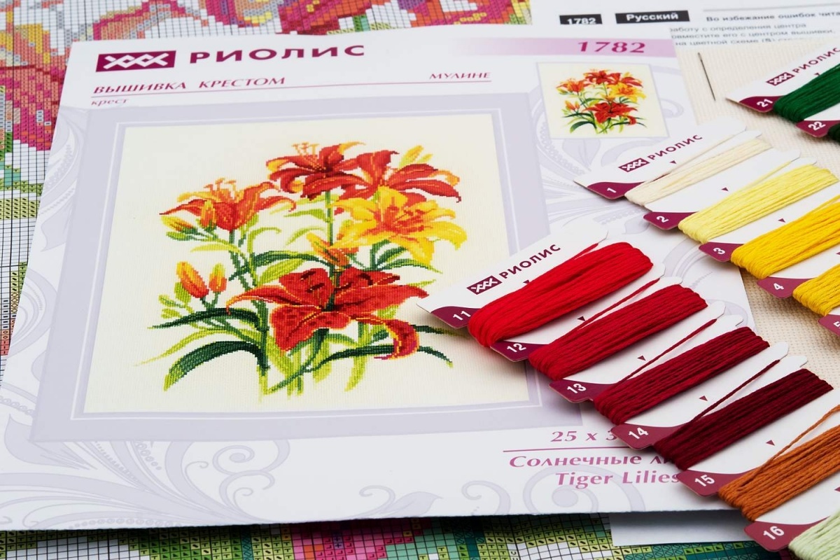 Tiger Lilies Cross Stitch Kit фото 1