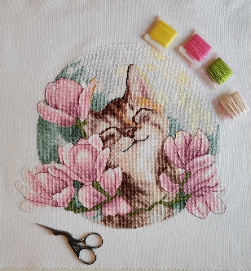 Cat in Magnolias Cross Stitch Pattern фото 8