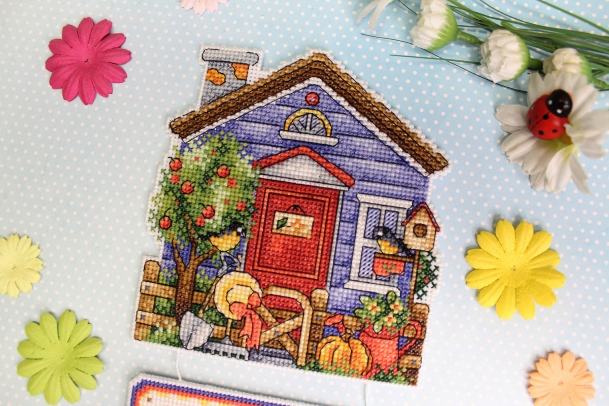 Gardener's House Cross Stitch Kit фото 5