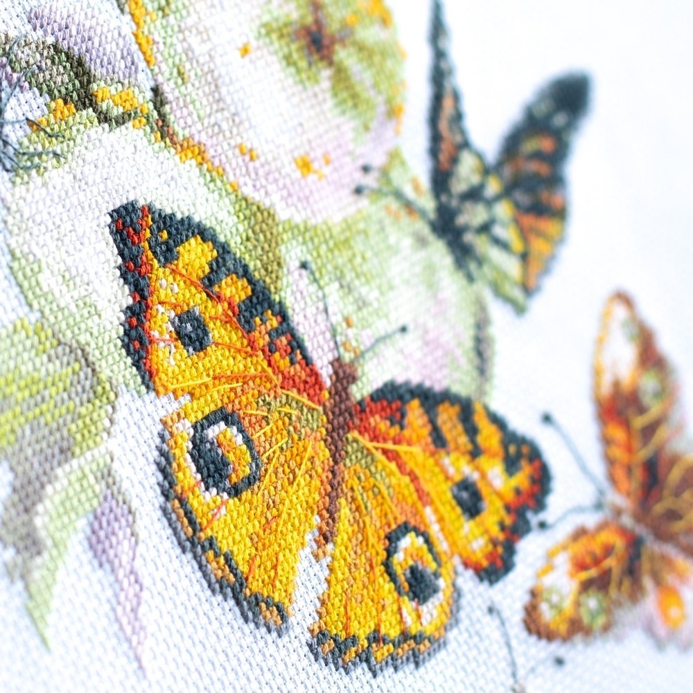 Butterflies and Apples Cross Stitch Kit фото 9