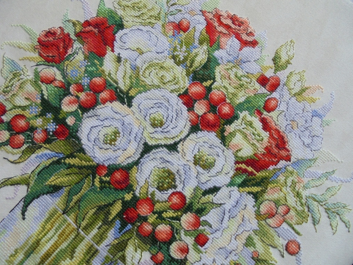Scarlet Bouquet Cross Stitch Pattern фото 22