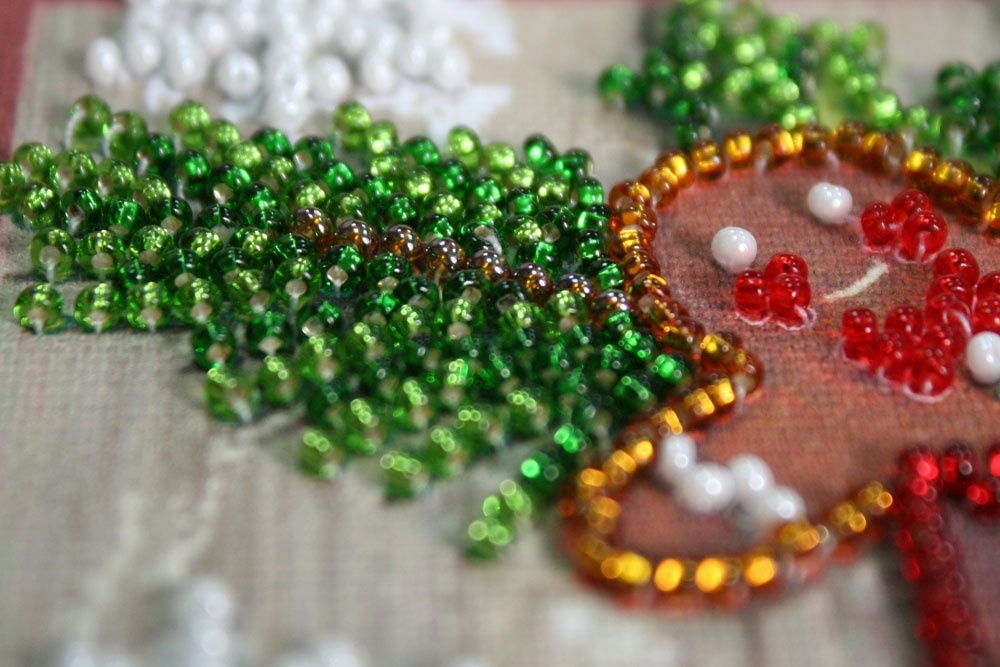 Children's Holiday Bead Embroidery Kit фото 4