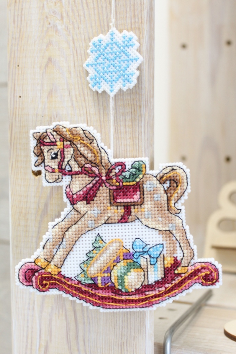 Christmas Horse Cross Stitch Kit фото 5