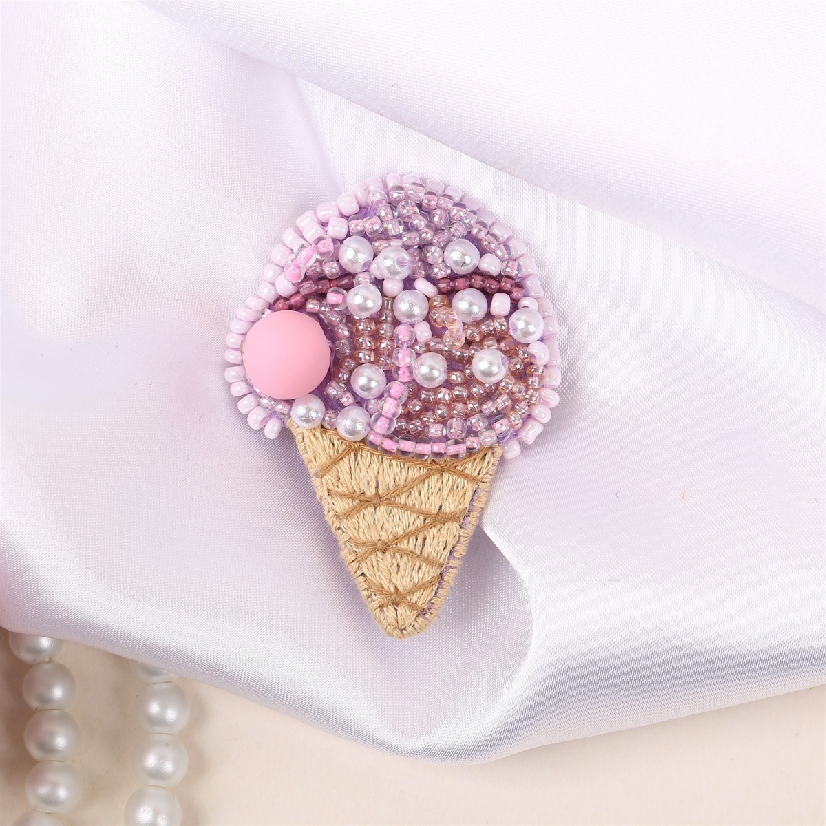 Brooch. Ice Cream Bead Embroidery Kit фото 1