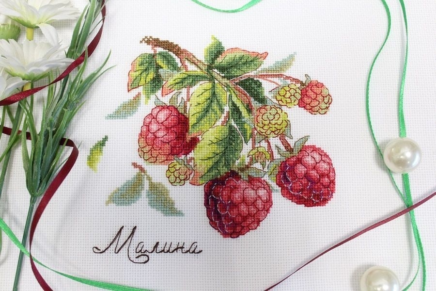 Gifts of Nature. Raspberry Cross Stitch Kit фото 4