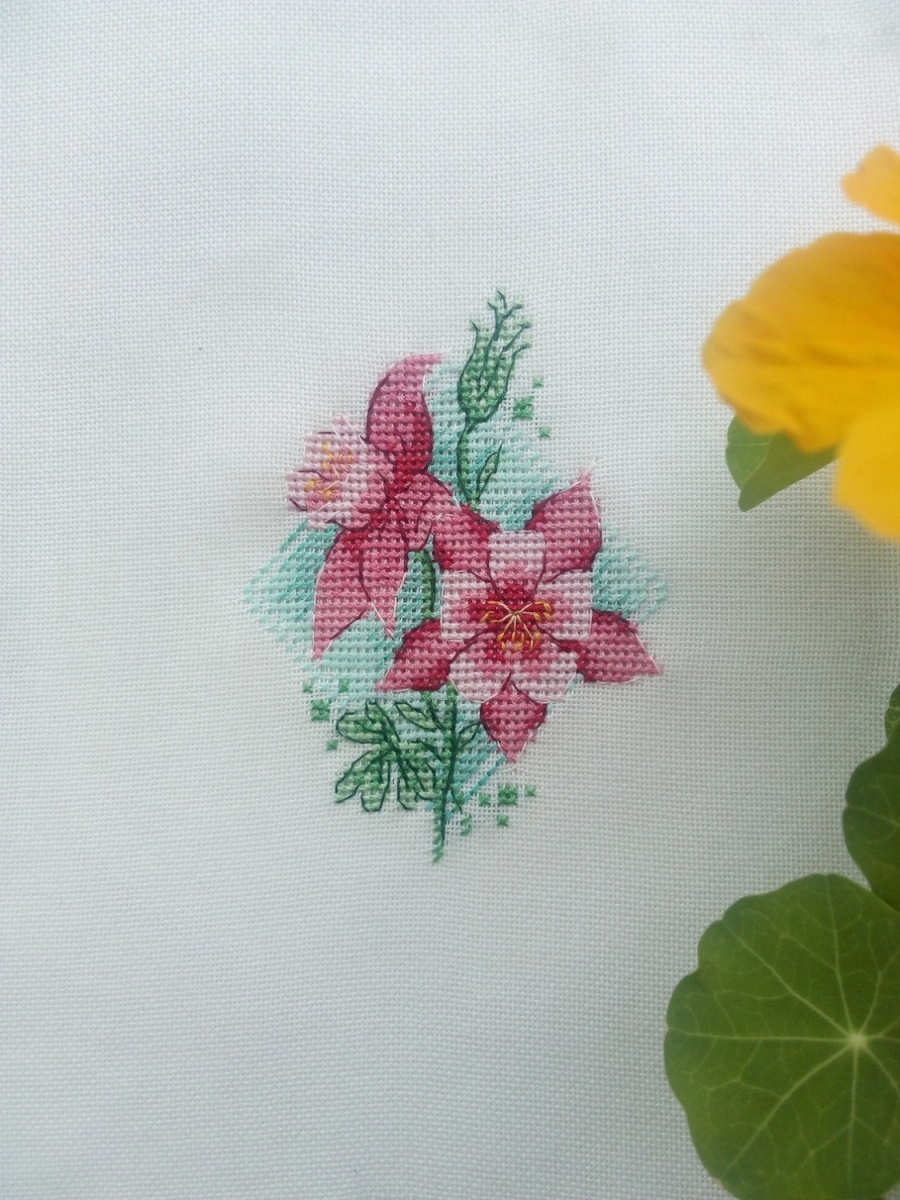 Aquilegia Flower Cross Stitch Pattern фото 2