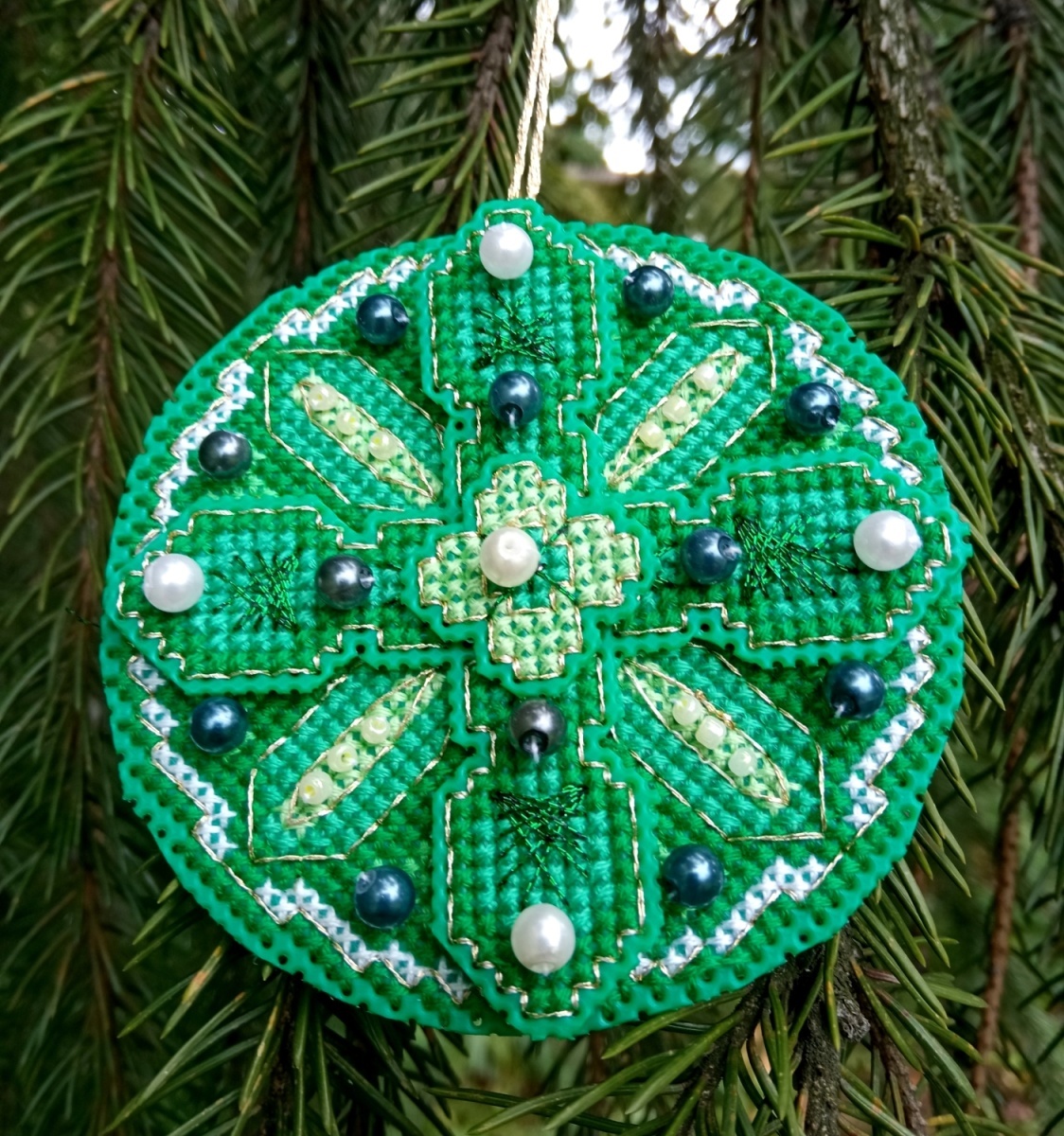 Christmas Bauble. Turquoise Cross Stitch Pattern фото 1
