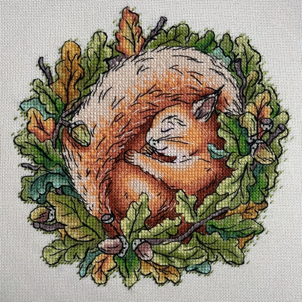 Sleeping Squirrel Cross Stitch Pattern фото 3