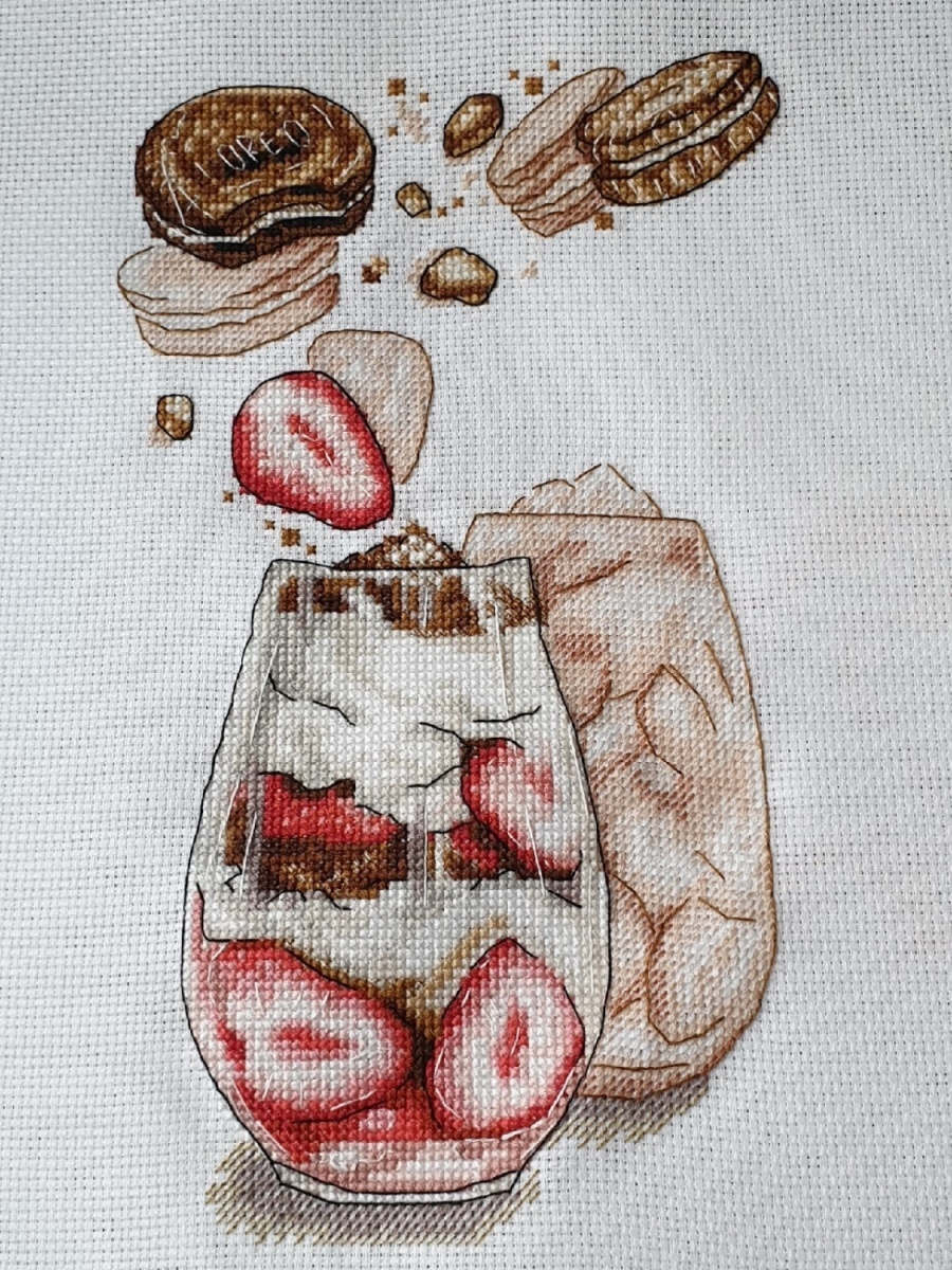 Strawberry Trifle Cross Stitch Pattern фото 3