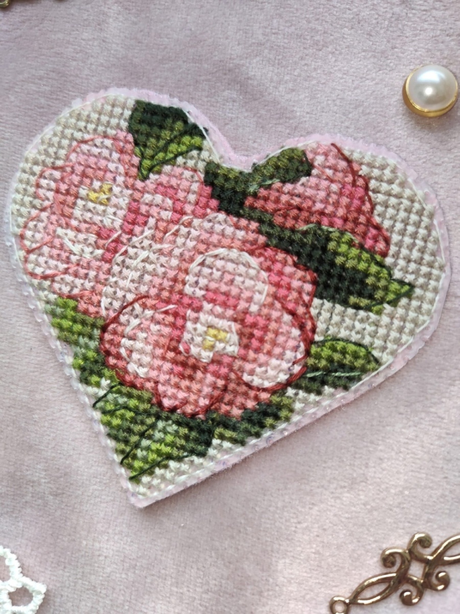 Heart. Camellia Cross Stitch Pattern фото 3