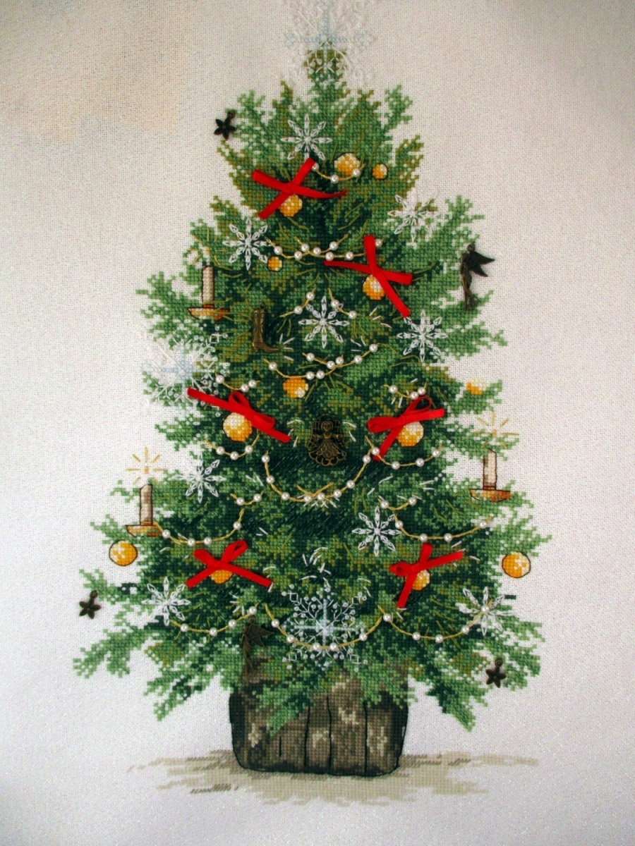 Christmas Tree Cross Stitch Pattern, code NM-155 Nadezhda Mashtakova