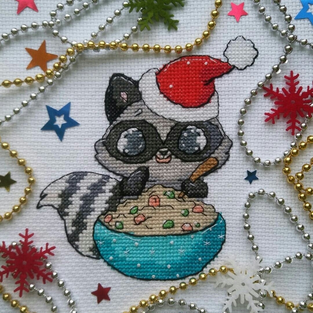 Christmas Raccoon Cross Stitch Pattern фото 2