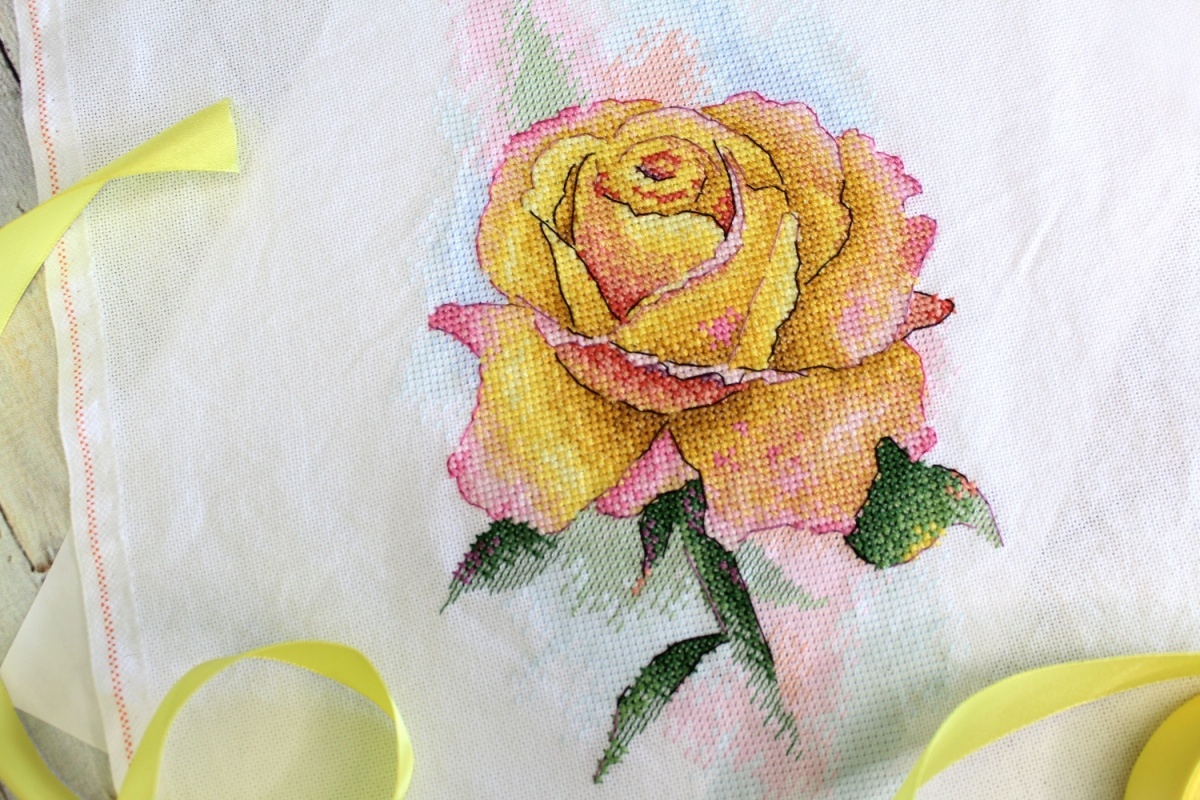 Yellow Rose Cross Stitch Kit фото 3