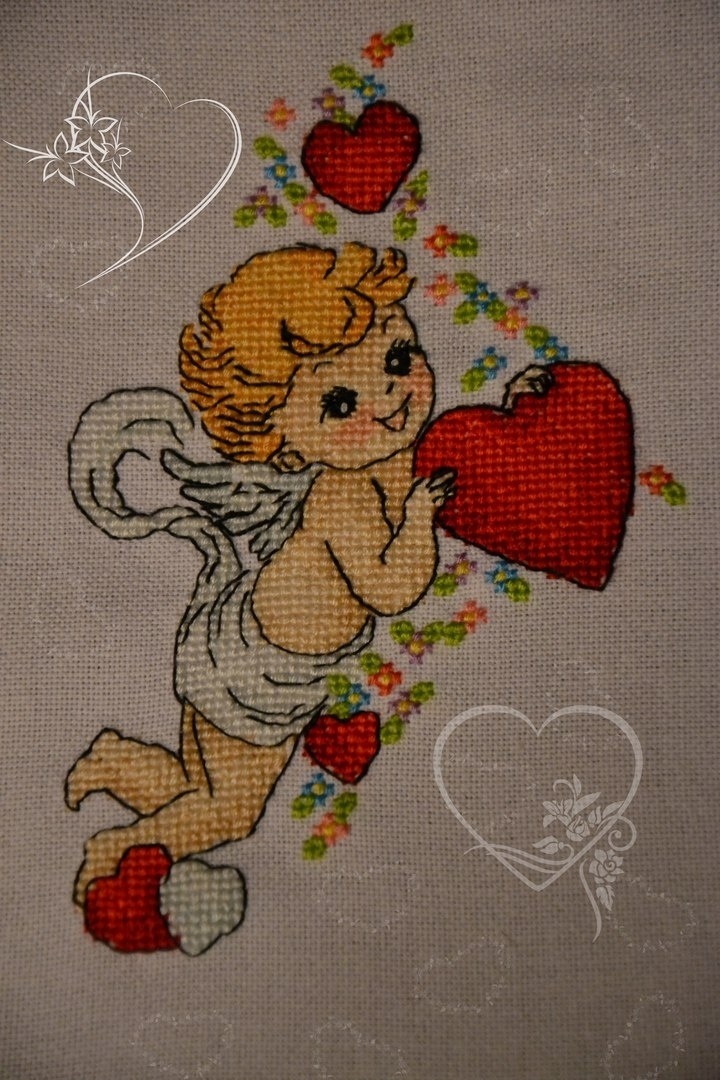 An Angel with a Heart Cross Stitch Pattern фото 6