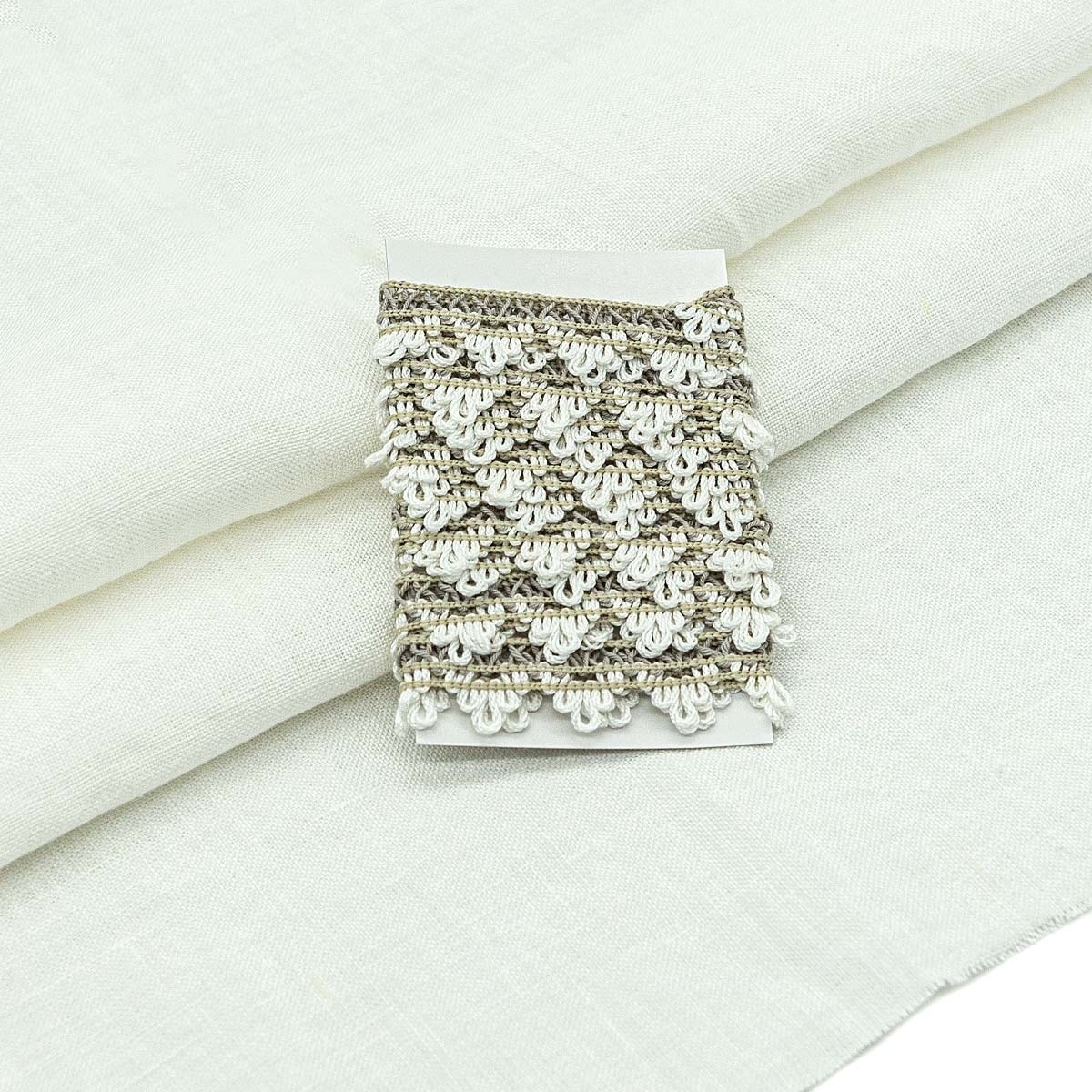 White&White-linen Linen with Braid Patchwork Fabric фото 1