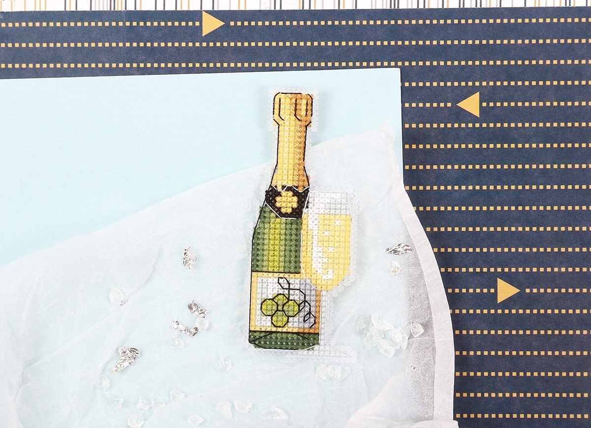 Champagne Magnet Cross Stitch Kit фото 3