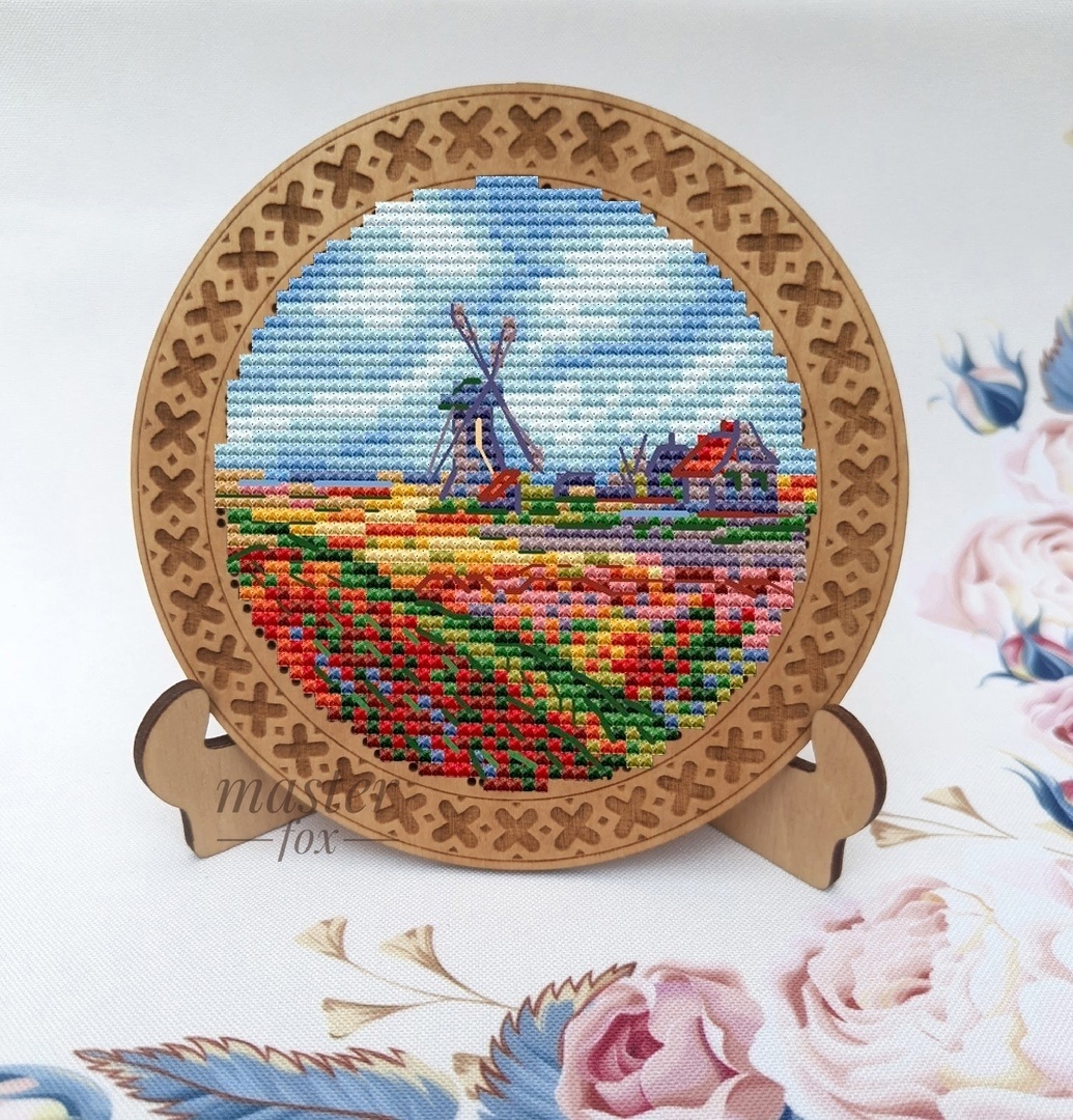 Champs de Tulipes en Hollande Cross Stitch Pattern фото 1