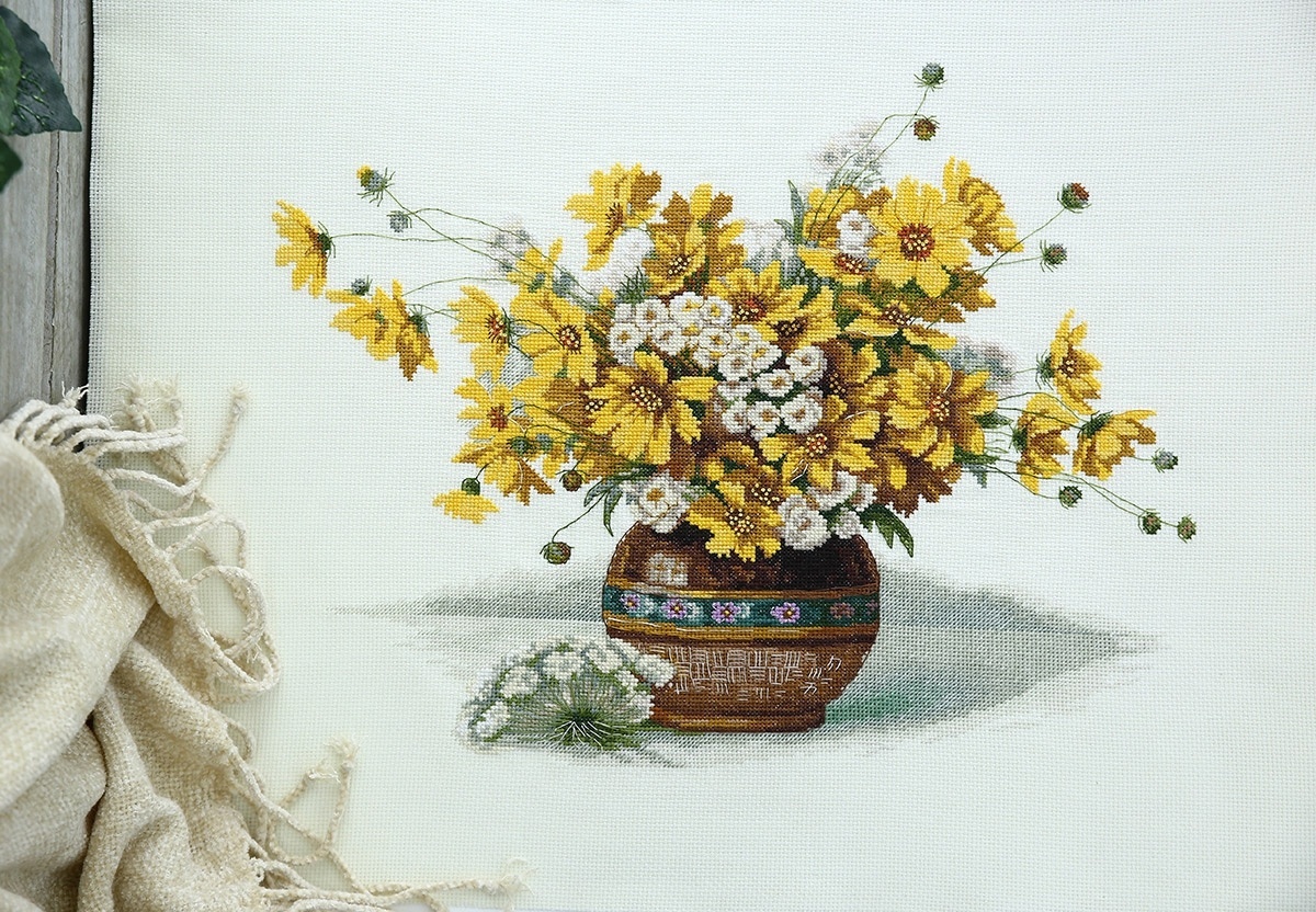Bouquet with Yellow Flowers Cross Stitch Kit фото 3