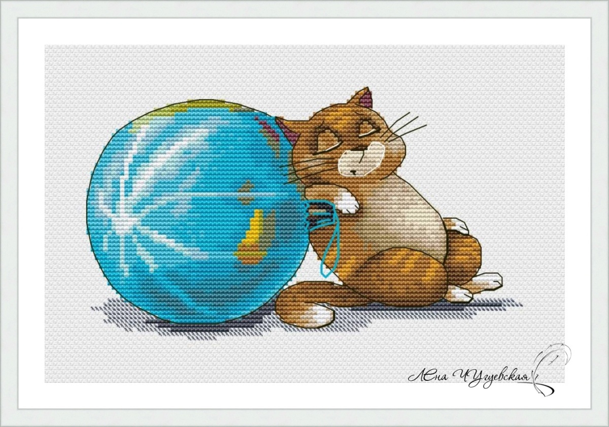 Cat with a Ball Cross Stitch Pattern фото 1