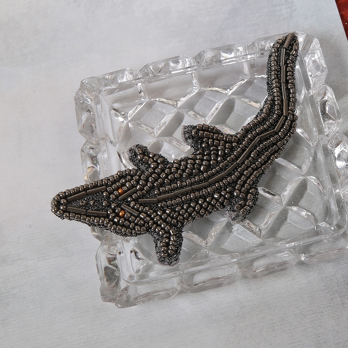 Brooch. Crocodile Bead Embroidery Kit фото 5