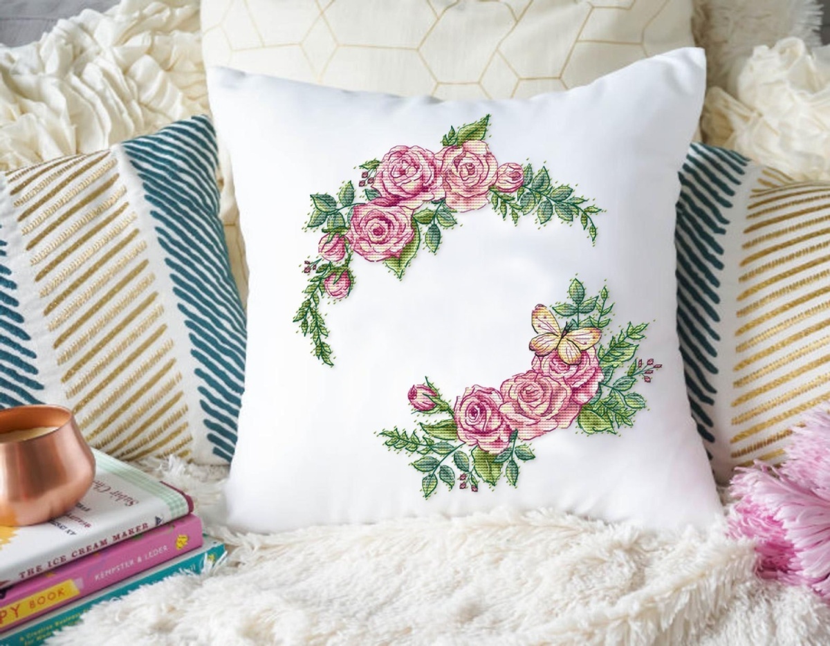 A Delicate Wreath of Roses Cross Stitch Pattern фото 5