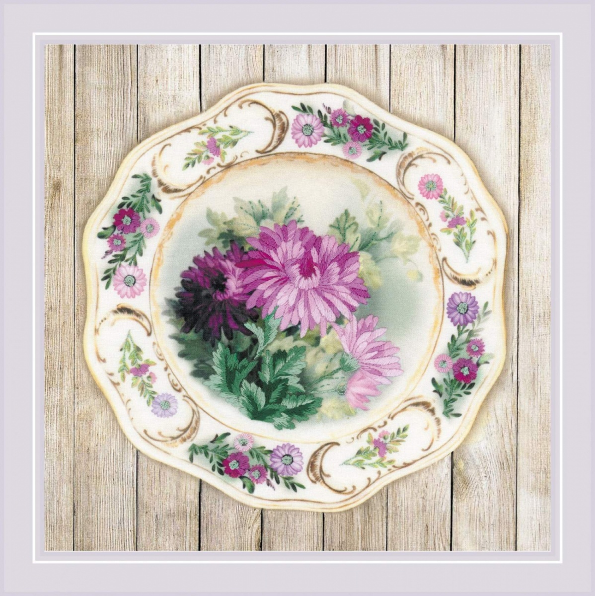 Plate with Chrysanthemums Satin Stitch Kit фото 1