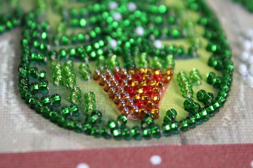 Children's Holiday Bead Embroidery Kit фото 6