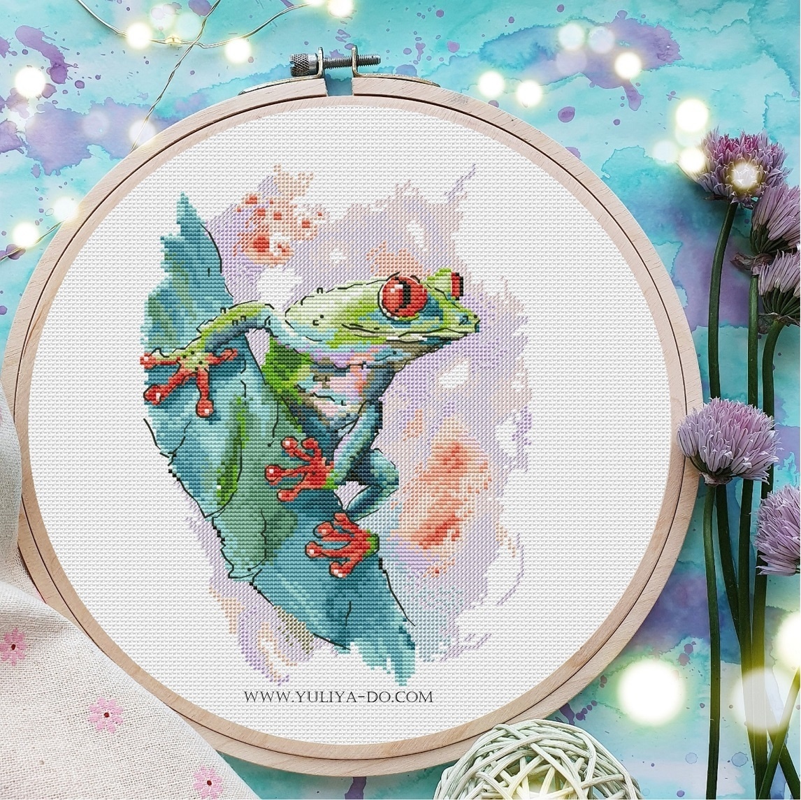 Tree Frog on a Lilac Background Cross Stitch Pattern фото 6